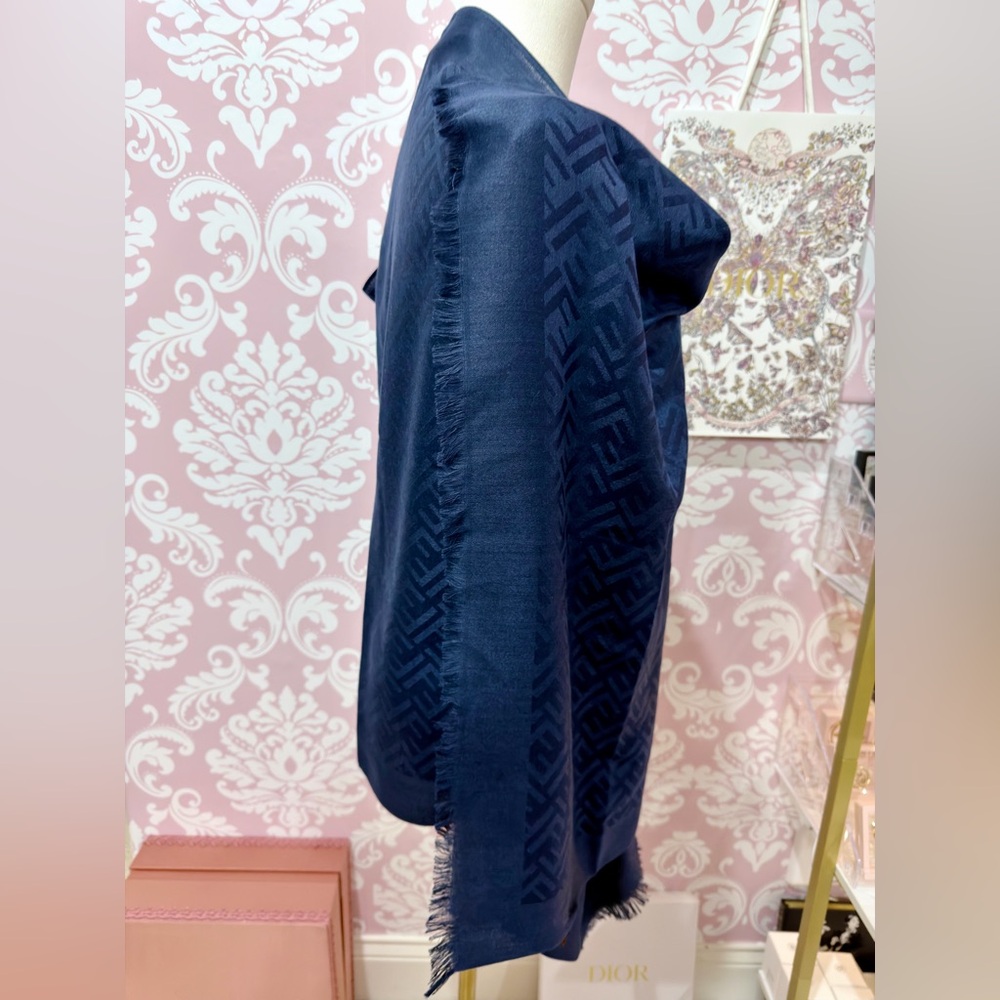 Fendi FF Logo Navy Blue Scarf 
Silk & Cashmere - Picture 3 of 7